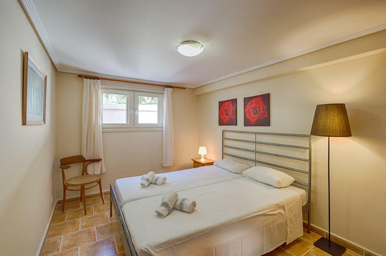 Villas Guzman - Bernia Calp Dış mekan fotoğraf